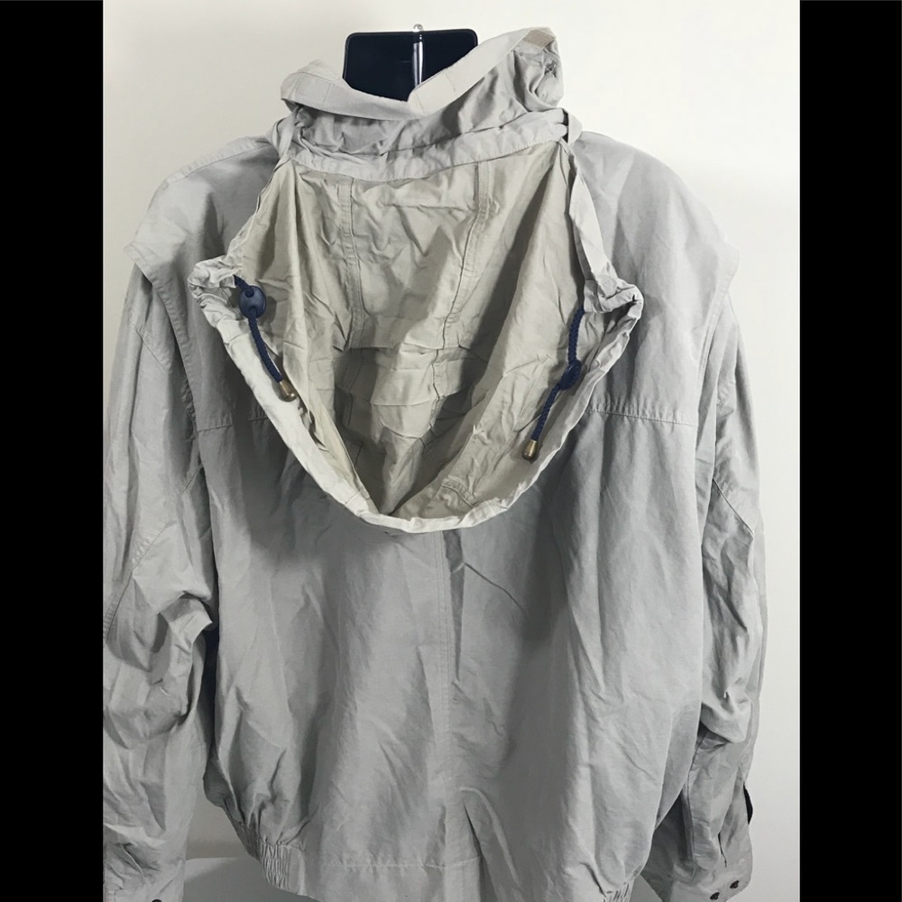 Cutter and Buck Jacket - Picture 4 of 5